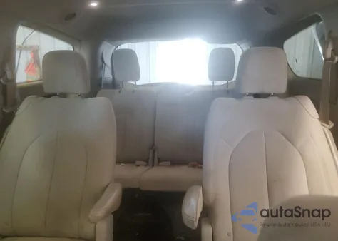 2017 Chrysler Pacifica Touring z USA, uszkodzony, nr VIN 2C4RC1DG8HR577601